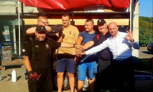Zdjęcie do Nasi strażcy z OSP Postolin wyjeżdżają na południe Polski
